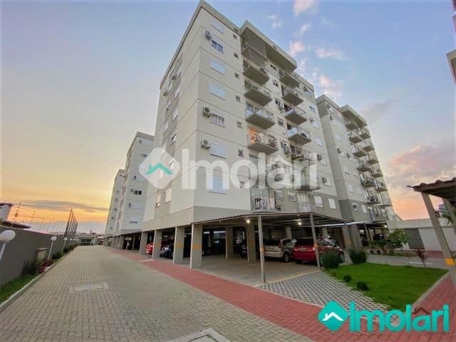 Apartamento à venda no bairro Goiás, Santa Cruz do Sul - 2 dormitórios, churrasqueira e ar-condicionado