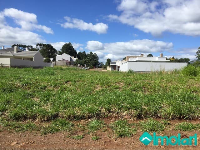 Venda de Terreno / Padrão na cidade de Santa Cruz do Sul