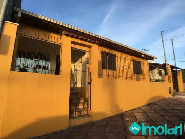 Venda de Casas / Padrão na cidade de Santa Cruz do Sul