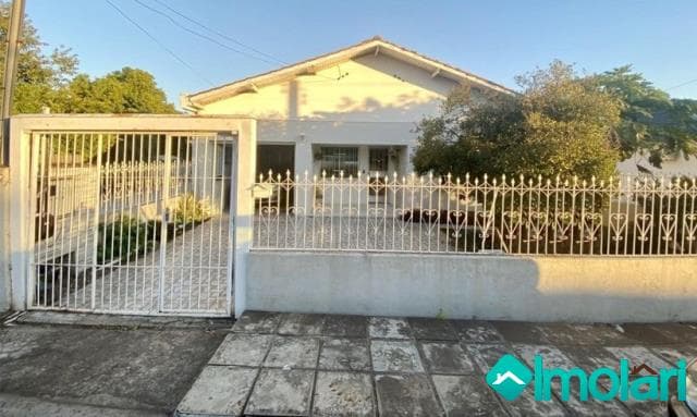 Venda de Casas / Padrão na cidade de Santa Cruz do Sul