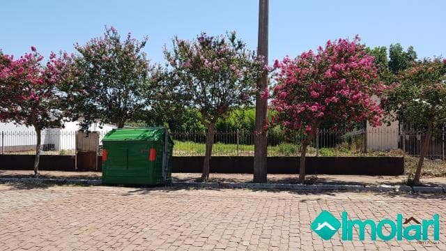 Venda de Terreno / Padrão na cidade de Santa Cruz do Sul