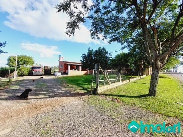 Venda de Casas / Padrão na cidade de Santa Cruz do Sul