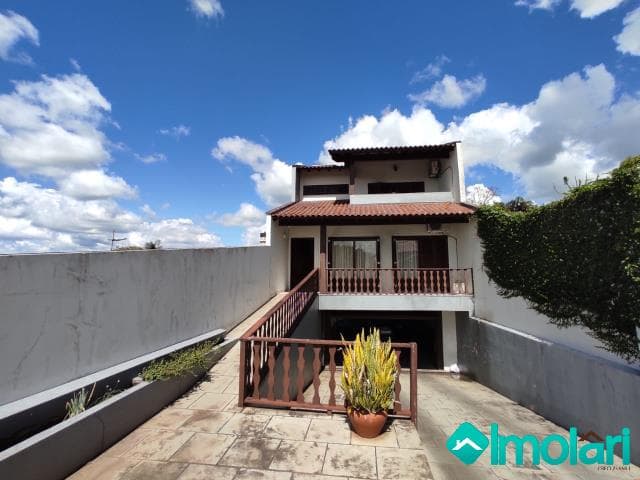 Venda de Casas / Padrão na cidade de Santa Cruz do Sul