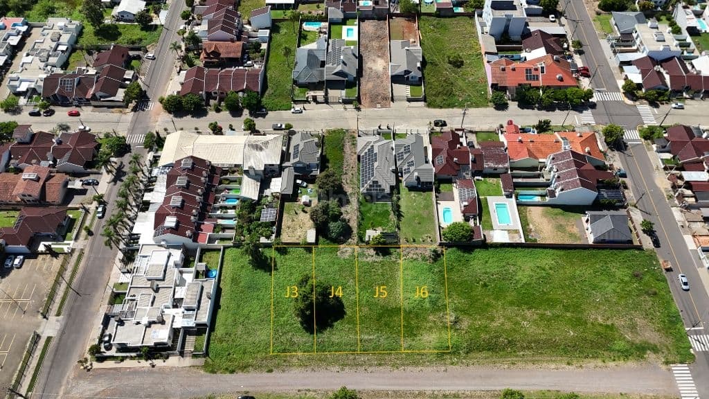 Venda de Terreno / Padrão na cidade de Santa Cruz do Sul