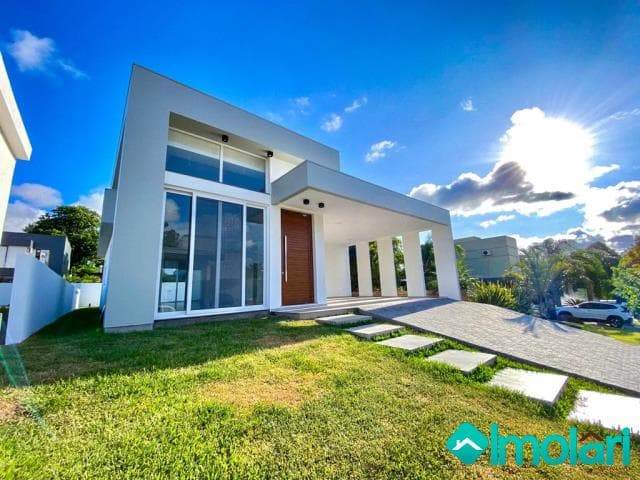 Venda de Casas / Padrão na cidade de Santa Cruz do Sul