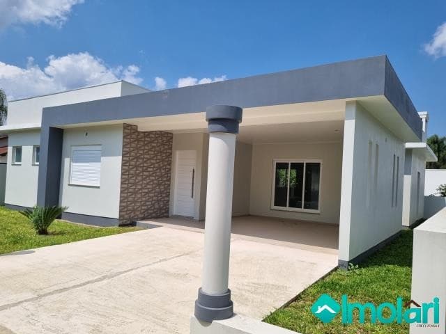 Venda de Casas / Padrão na cidade de Santa Cruz do Sul