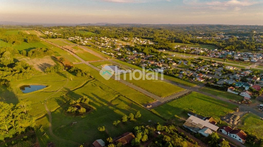 Venda de Terreno / Padrão na cidade de Santa Cruz do Sul