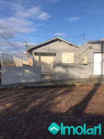 Venda de Casas / Padrão na cidade de Santa Cruz do Sul