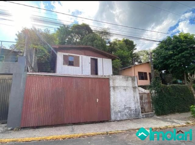 Venda de Casas / Padrão na cidade de Santa Cruz do Sul