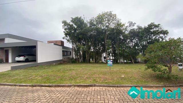 Venda de Terreno / Padrão na cidade de Santa Cruz do Sul