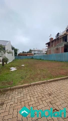 Venda de Terreno / Padrão na cidade de Santa Cruz do Sul