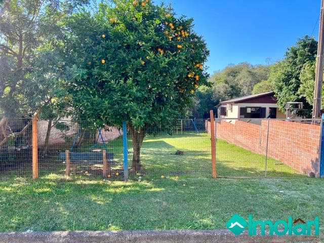 Venda de Terreno / Padrão na cidade de Santa Cruz do Sul