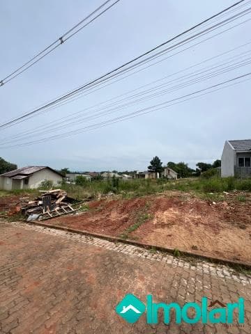 Venda de Terreno / Padrão na cidade de Santa Cruz do Sul
