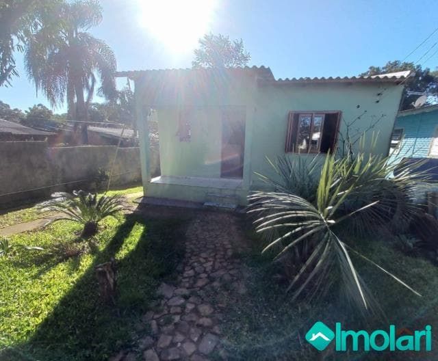 Venda de Casas / Padrão na cidade de Cachoeira do Sul