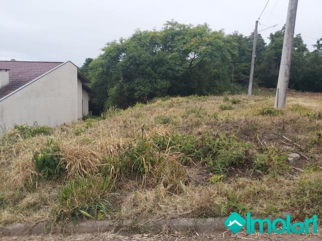 Venda de Terreno / Padrão na cidade de Santa Cruz do Sul