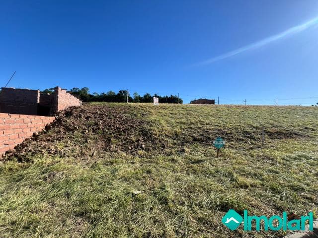Venda de Terreno / Padrão na cidade de Santa Cruz do Sul