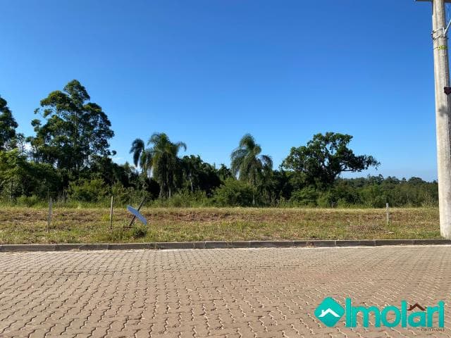 Venda de Terreno / Padrão na cidade de Santa Cruz do Sul