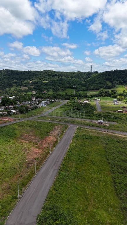 Venda de Terreno / Padrão na cidade de Santa Cruz do Sul