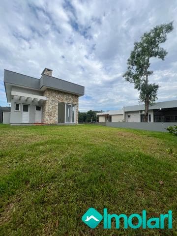 Venda de Casas / Padrão na cidade de Santa Cruz do Sul