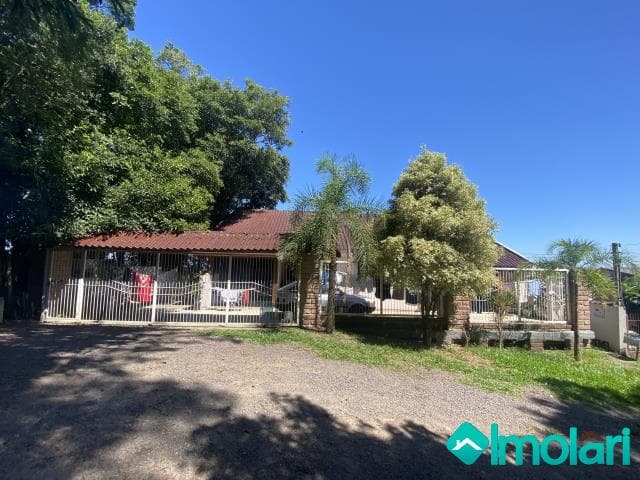 Venda de Casas / Padrão na cidade de Santa Cruz do Sul