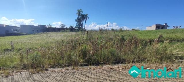 Venda de Terreno / Padrão na cidade de Santa Cruz do Sul