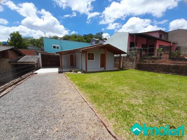 Venda de Casas / Padrão na cidade de Santa Cruz do Sul