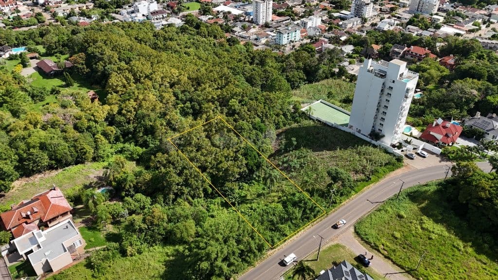 Venda de Terreno / Padrão na cidade de Santa Cruz do Sul