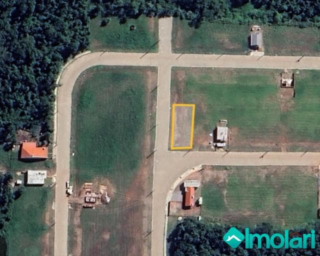 Venda de Terreno / Padrão na cidade de Santa Cruz do Sul