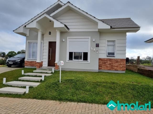 Venda de Casas / Padrão na cidade de Santa Cruz do Sul