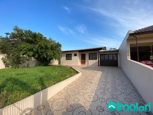 Venda de Casas / Padrão na cidade de Santa Cruz do Sul