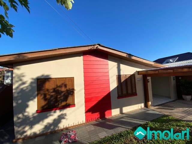 Venda de Casas / Padrão na cidade de Santa Cruz do Sul