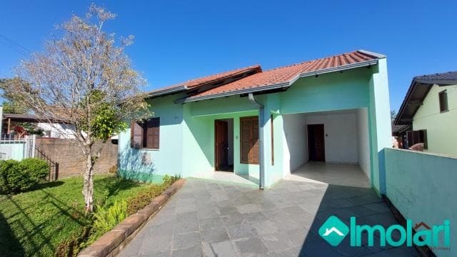 Venda de Casas / Padrão na cidade de Santa Cruz do Sul