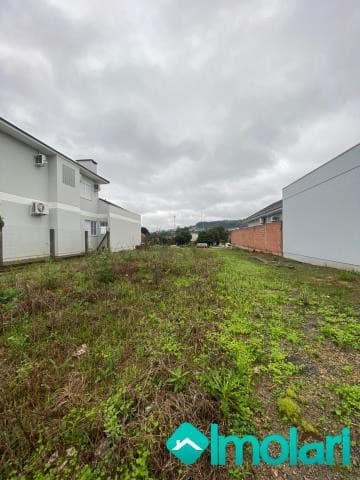 Venda de Terreno / Padrão na cidade de Santa Cruz do Sul
