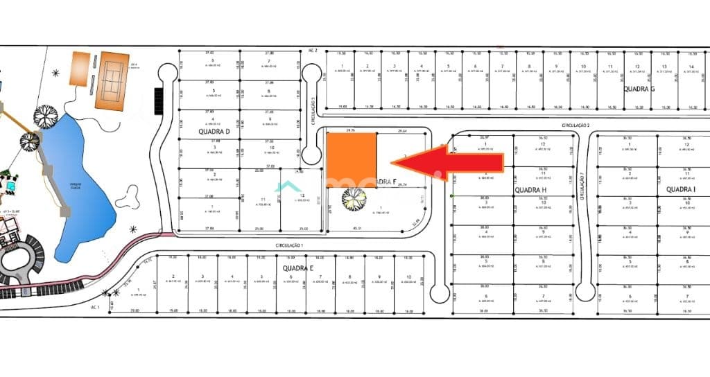 Terreno privilegiado no Country Ville