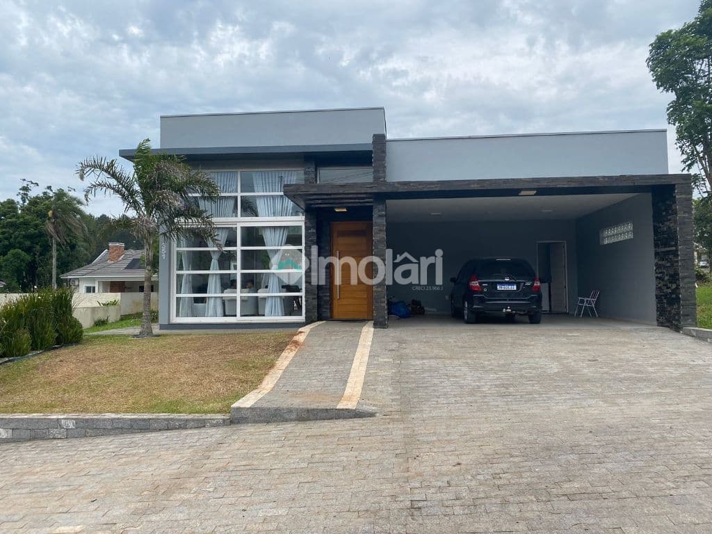 Venda de Casas / Padrão na cidade de Santa Cruz do Sul