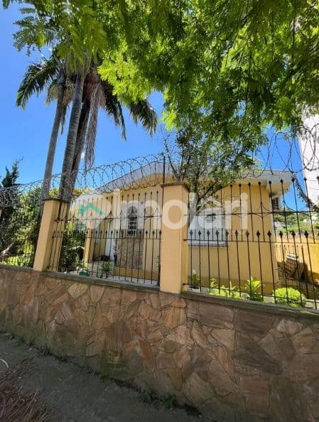 Venda de Casas / Padrão na cidade de Santa Cruz do Sul