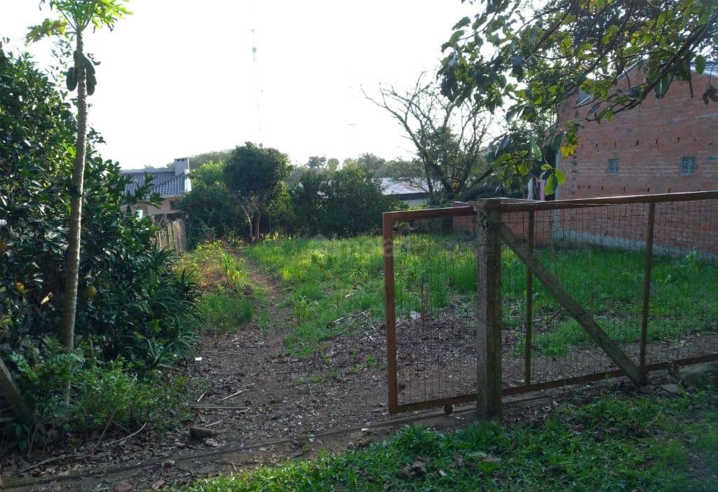 Venda de Terreno / Padrão na cidade de Santa Cruz do Sul