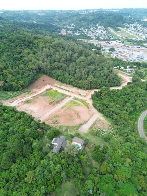 Venda de Terreno / Padrão na cidade de Santa Cruz do Sul