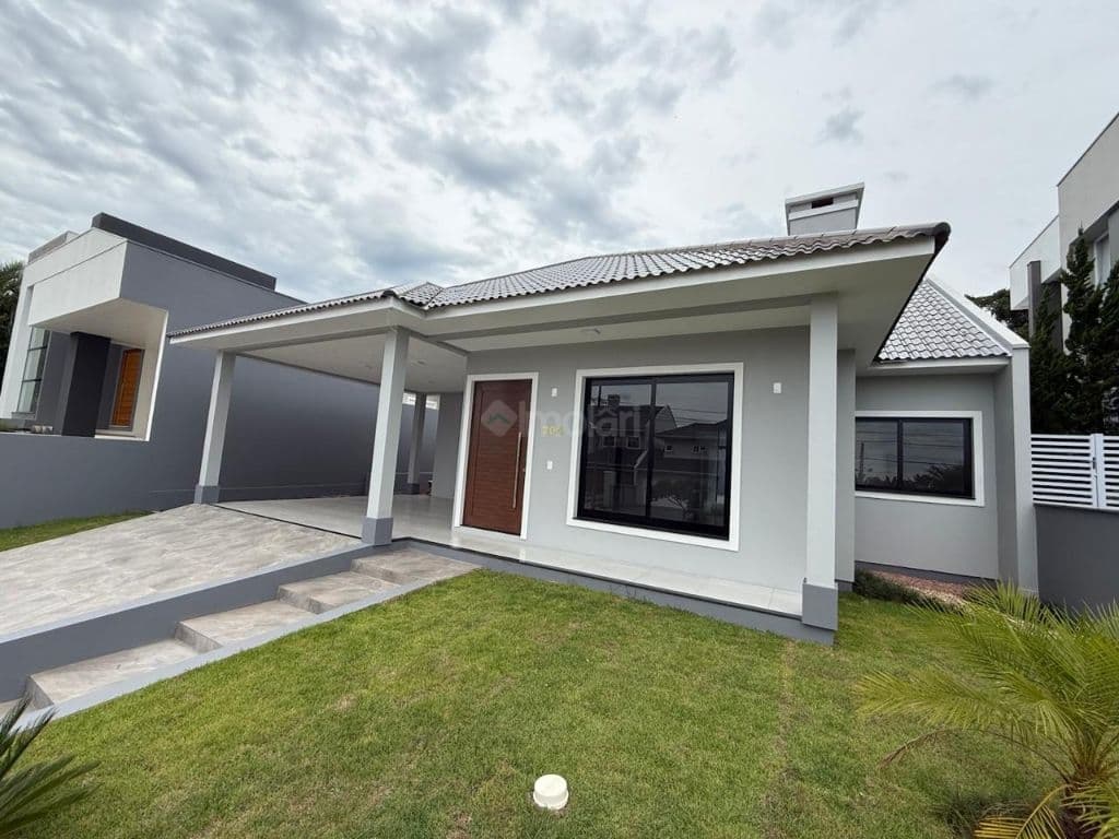 Casa padrão à venda no bairro Country em Santa Cruz do Sul