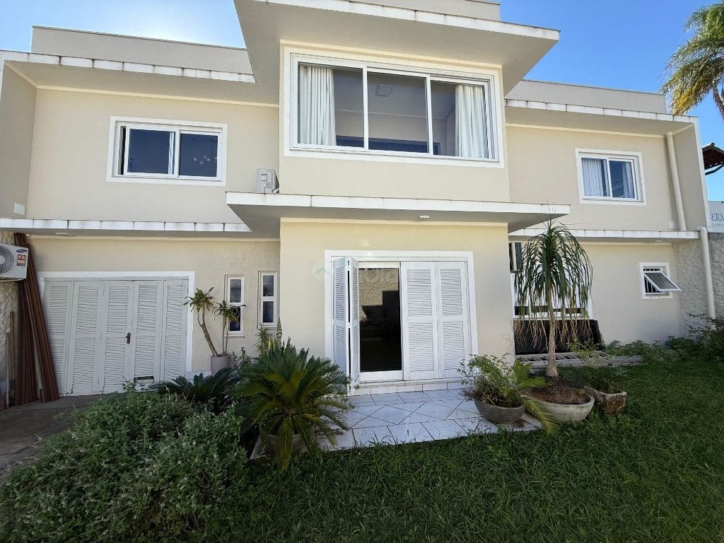 Casa à venda no bairro Santo Inácio em Santa Cruz do Sul