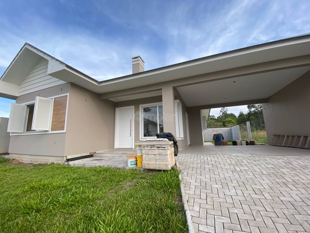 Venda de Casas / Padrão na cidade de Santa Cruz do Sul