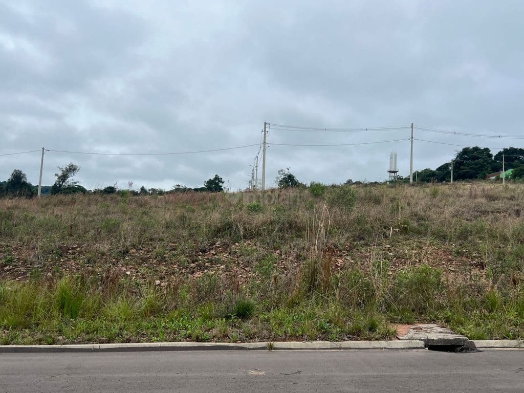 Terreno à venda no bairro Arroio Grande em Santa Cruz do Sul