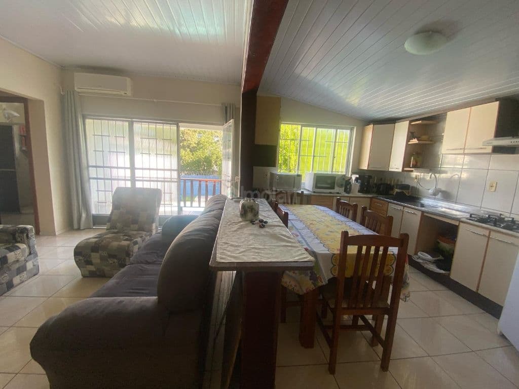 Casa padrão à venda em Arroio Grande, Santa Cruz do Sul