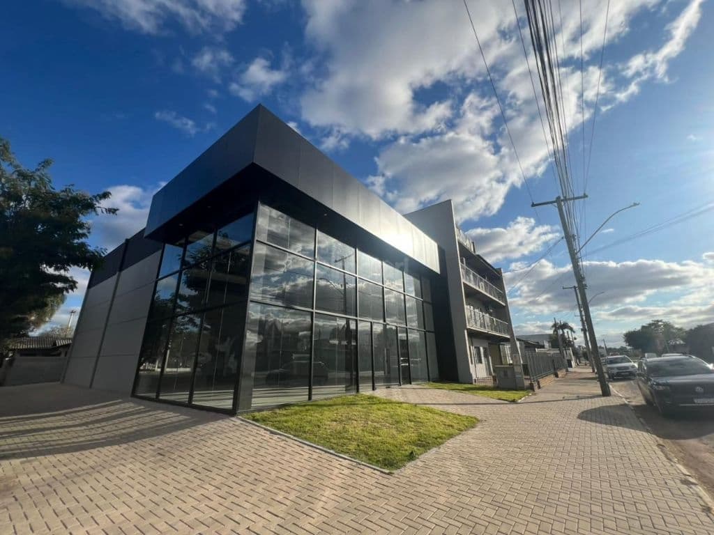 Pavilhão comercial para alugar na Avenida em Santa Cruz do Sul